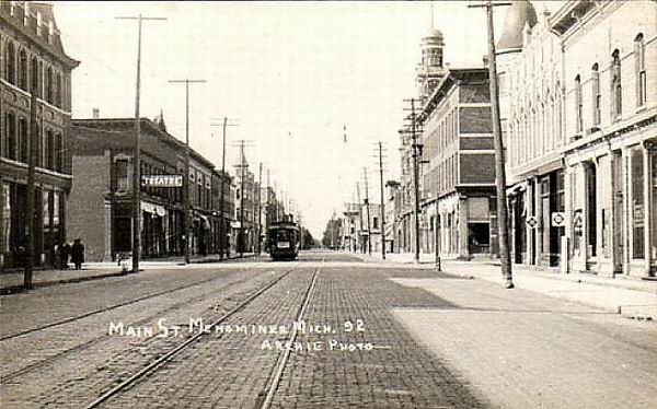 Grand Theatre - Old Photo (newer photo)
